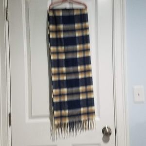 🔴   Beautiful checks scarf very classy